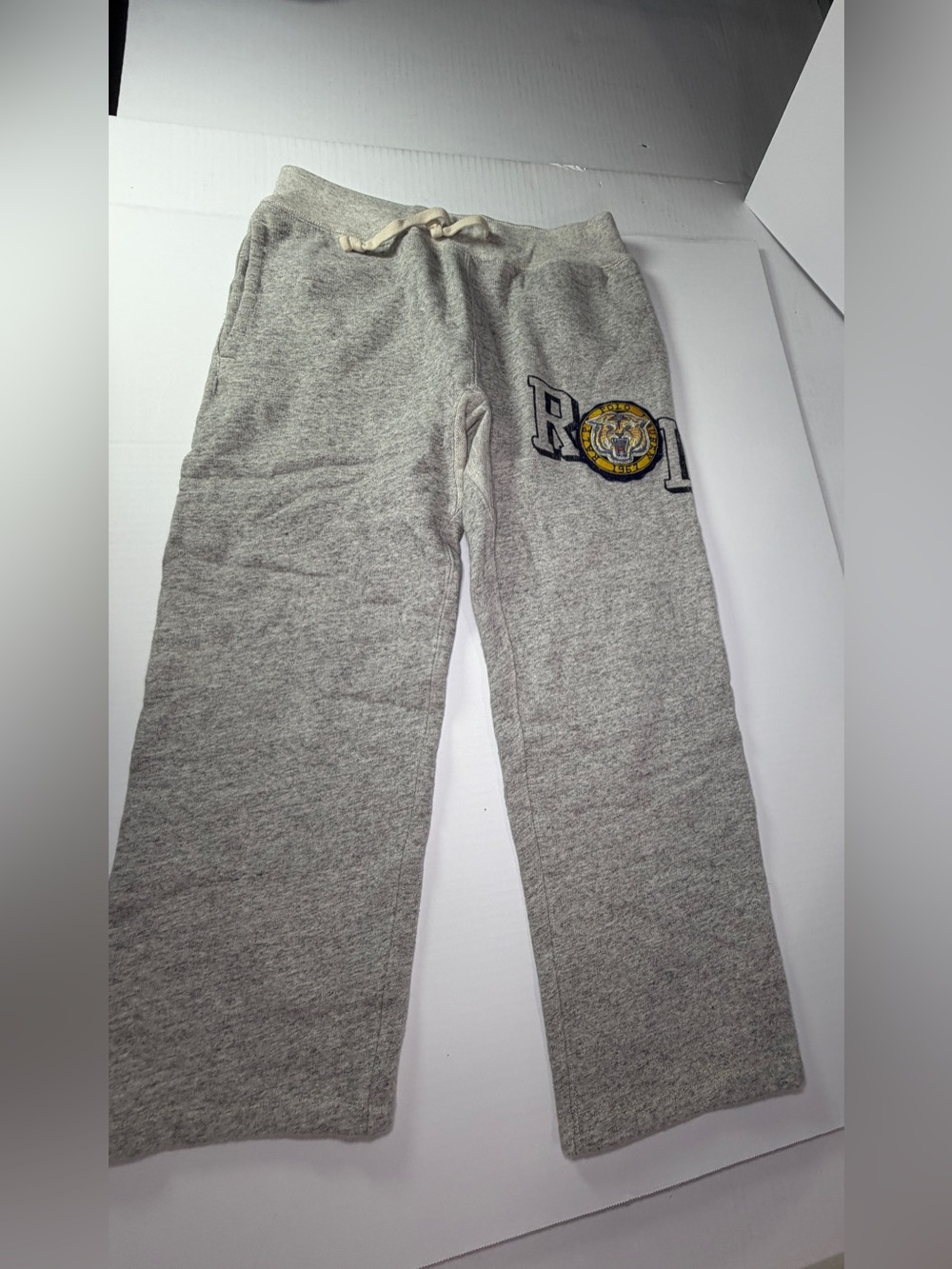 Polo by Ralph Lauren Light Gray Sweatpants with Tiger Crest fit women’s m-l